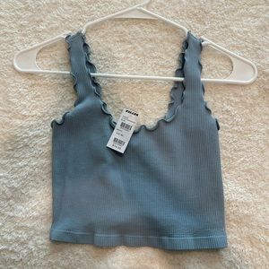 Tilly’s seamless lettuce edge bra